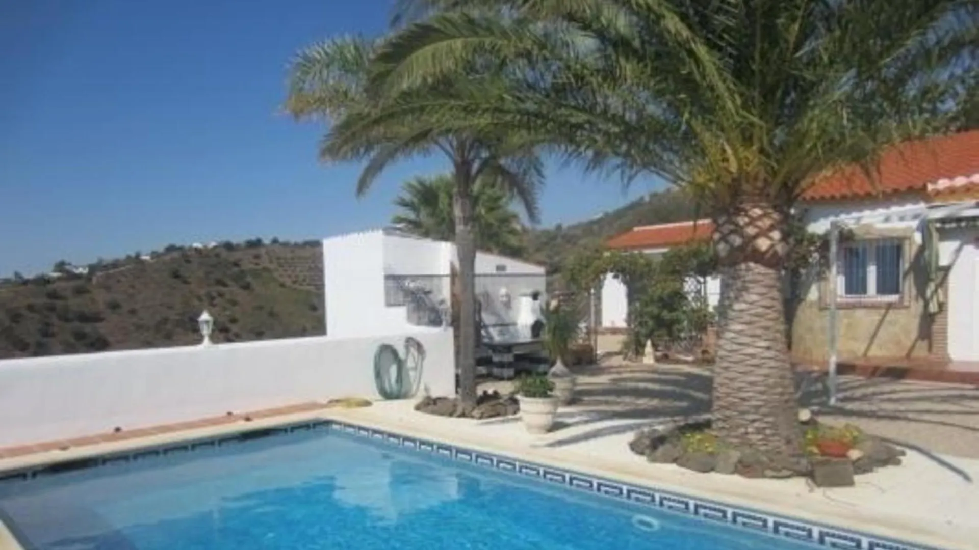 Holiday home Casa Palmeras In Sayalonga Mit Gepflegtem Garten