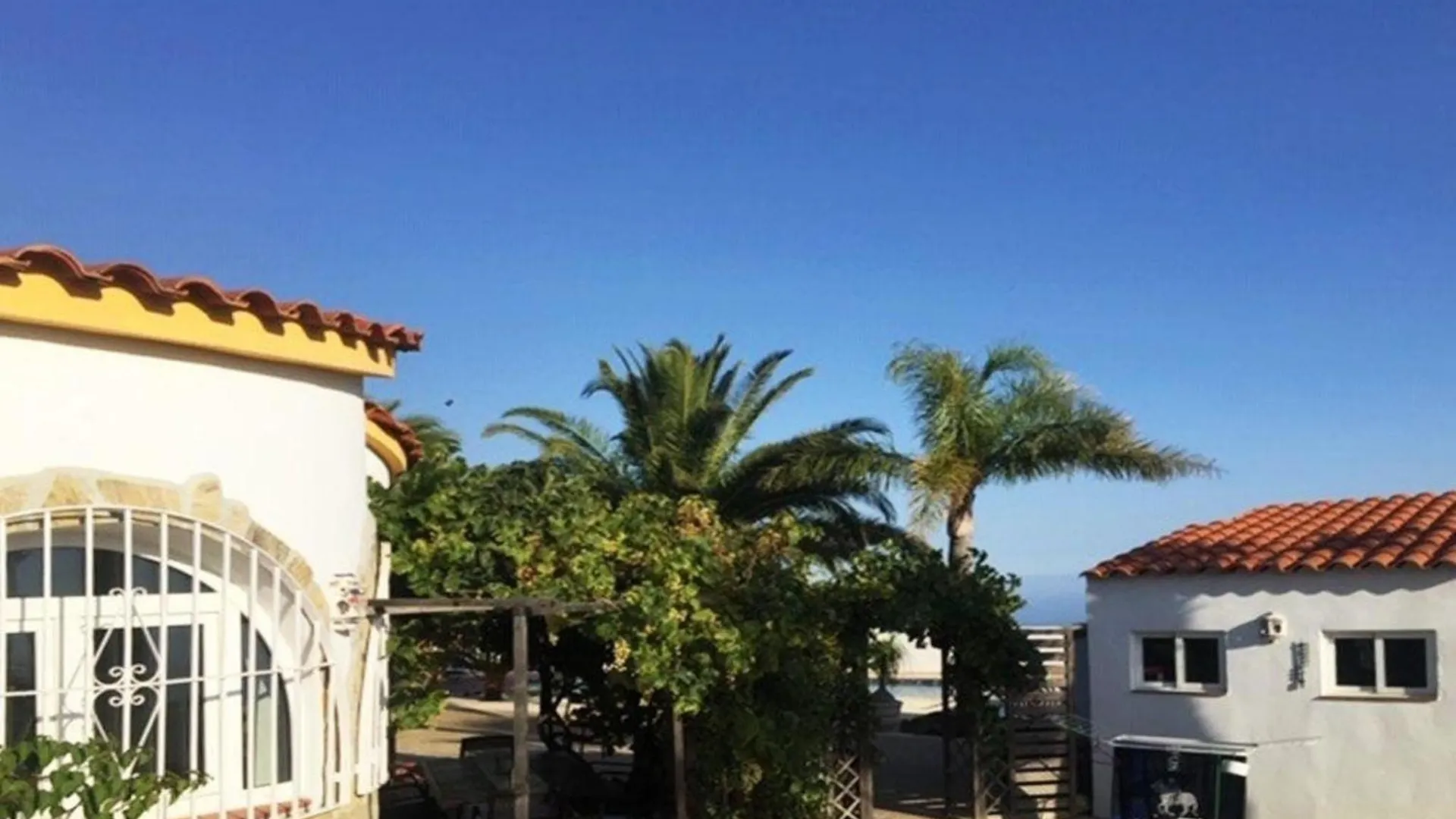 Casa Palmeras In Sayalonga Mit Gepflegtem Garten Holiday home