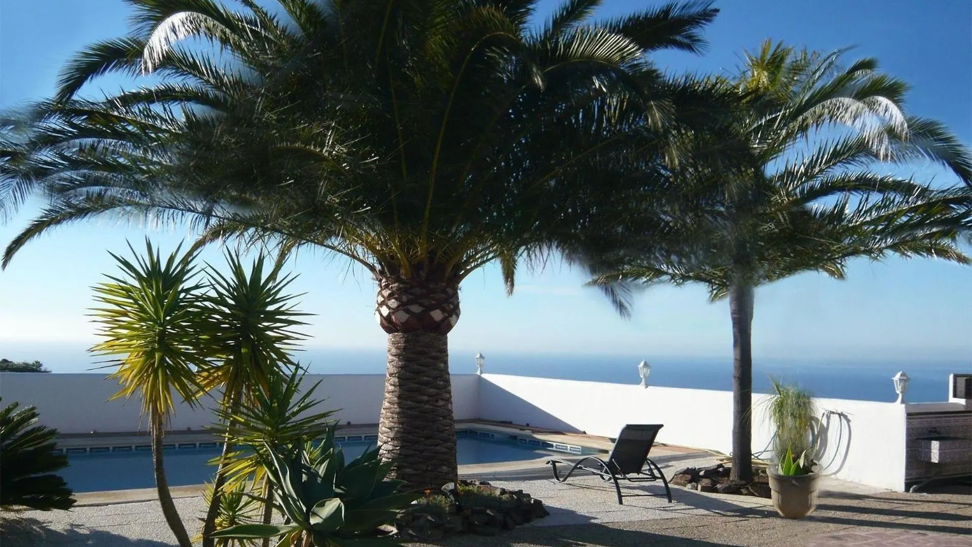 Holiday home Casa Palmeras In Sayalonga Mit Gepflegtem Garten Spain